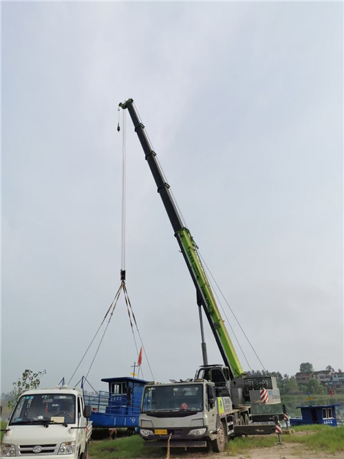 龙圩区桥梁建设吊装案例